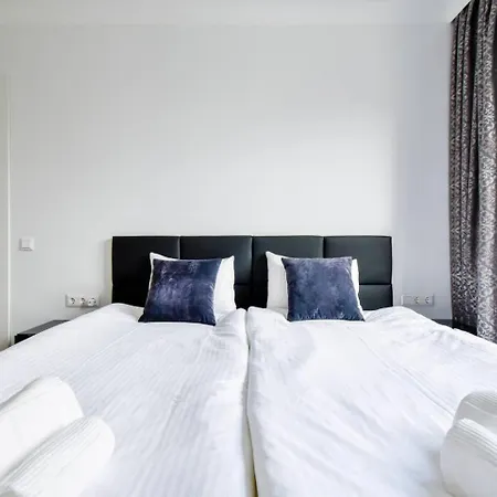 10 3br2bh Jacuzzi Free Parking Apartment Sofia